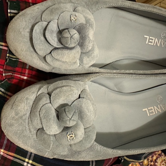 Chanel Suede Cap Toe Camellia Ballerina Flats - Picture 6 of 14